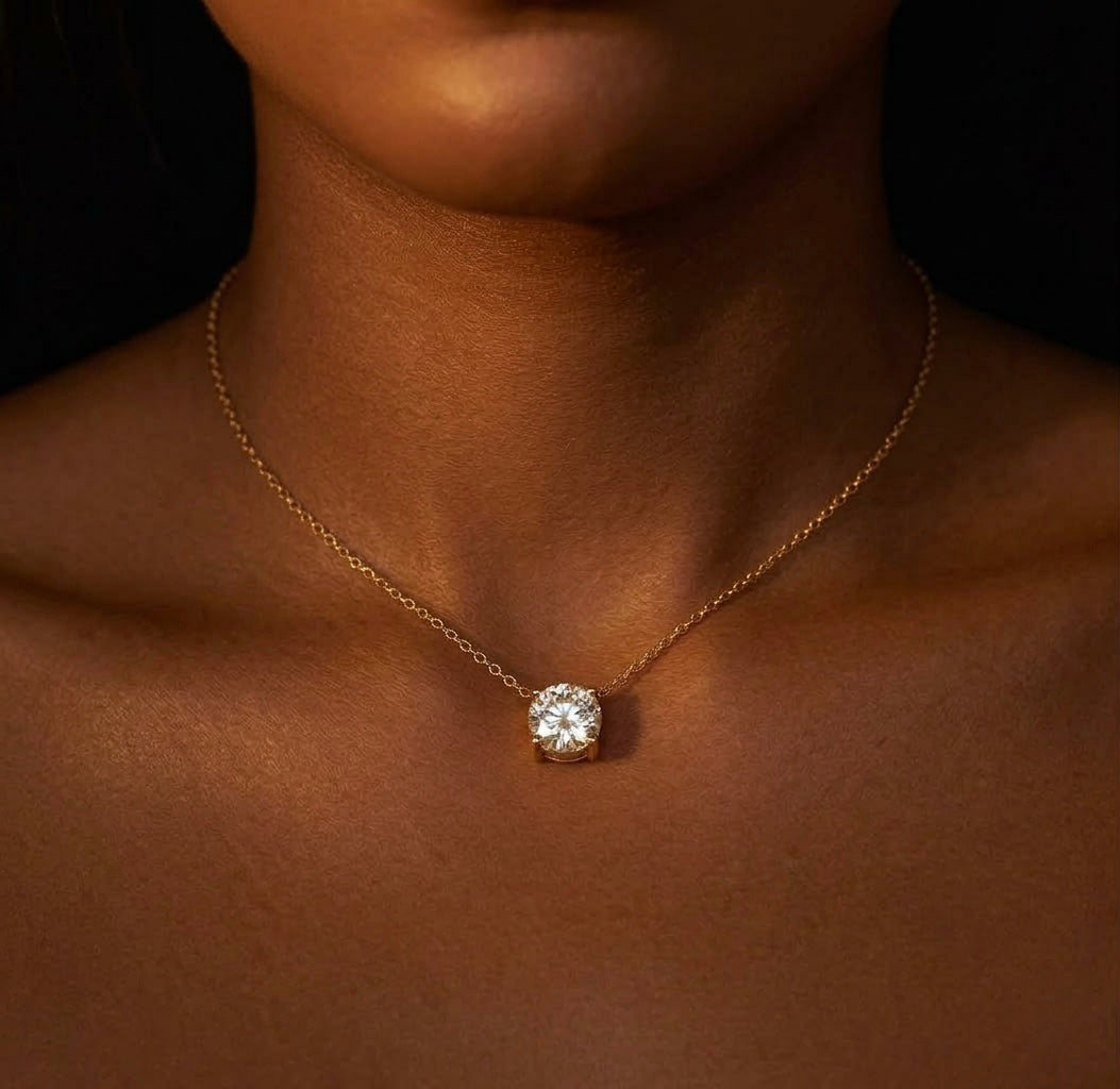 Noor Pendant Necklace
