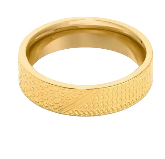 18K Gold waterproof textured ring by Avani