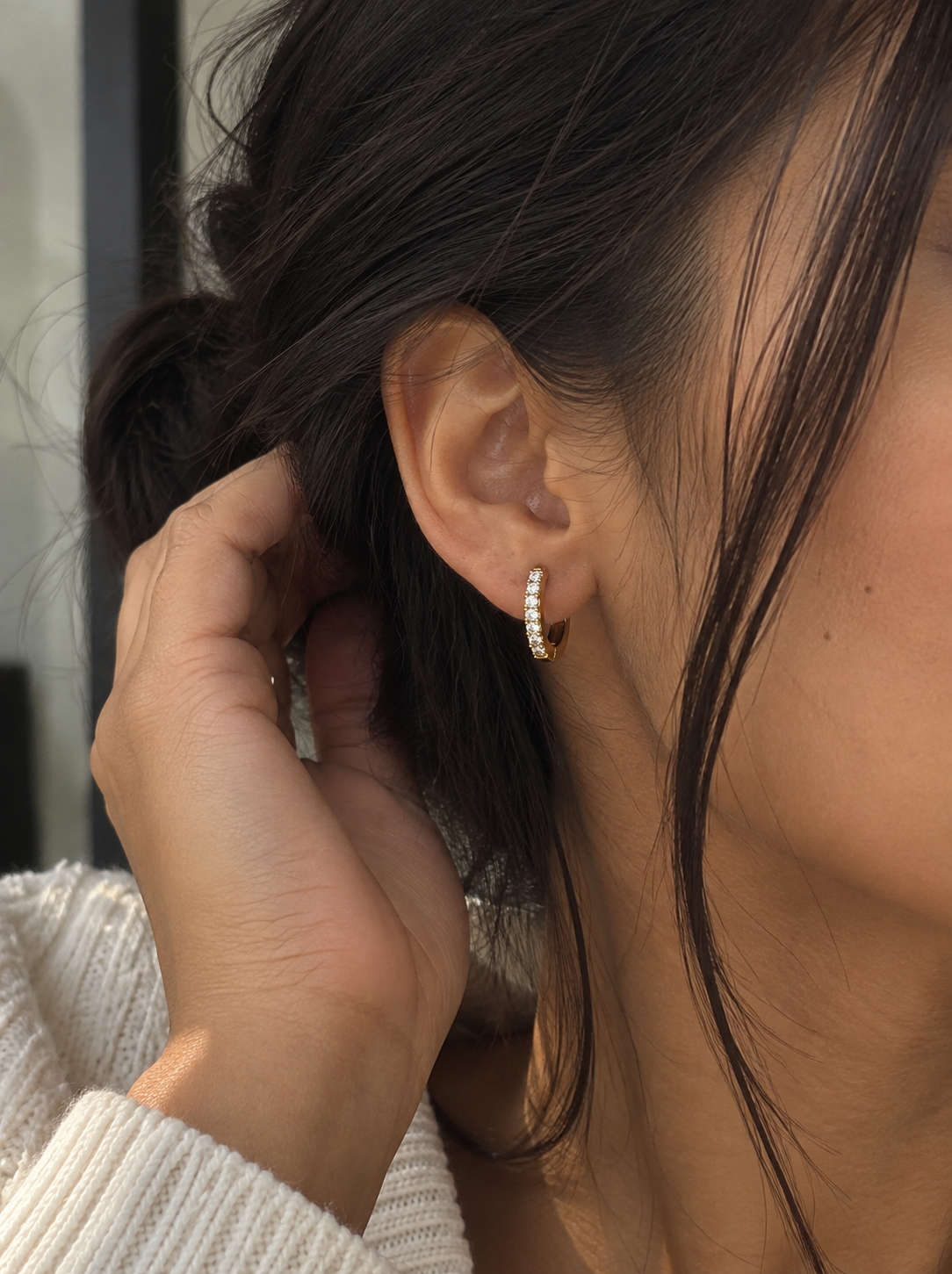Luma Huggie Hoops